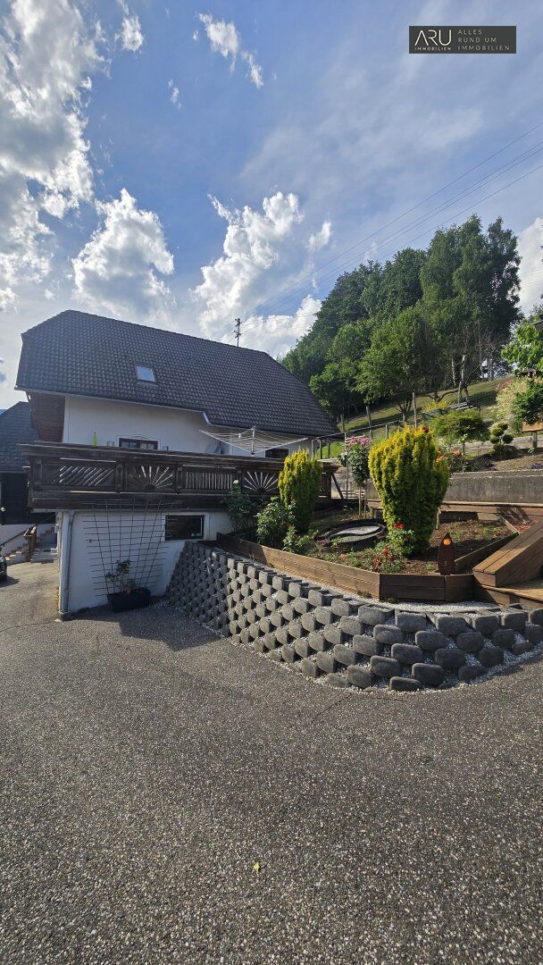Zwei Häuser, ein Zuhause - vielseitiges Wohnjuwel in idyllischer Lage