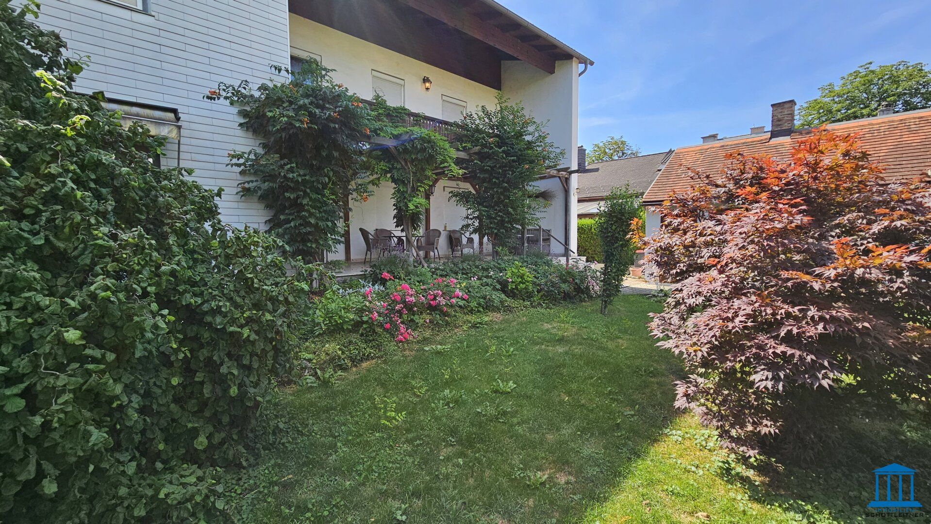 ZEHNERVIERTEL - Ein- bis Zweifamilienhaus mit schön angelegtem Garten
