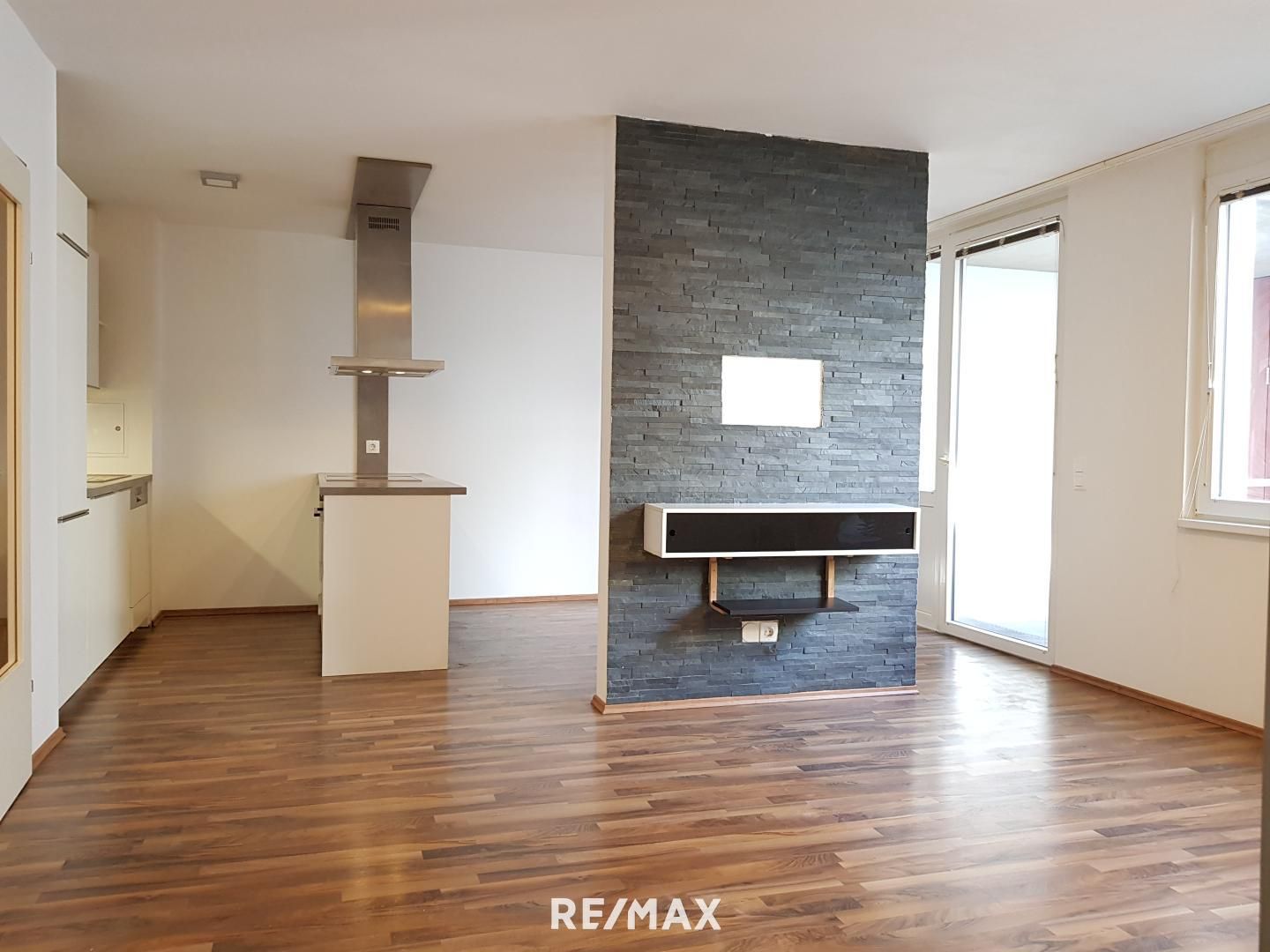 2-Zimmer-Wohnung mit Loggia zum Innenhof nahe Trillerpark