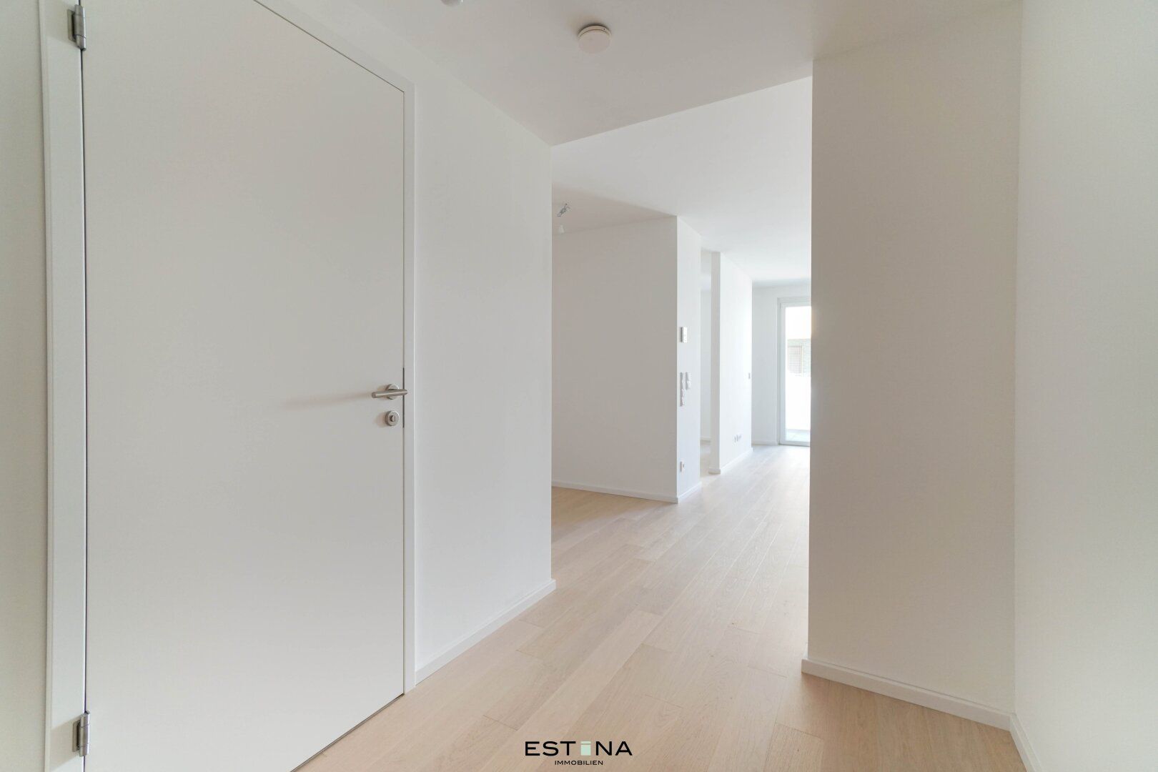 Nähe Erholungsgebiet Wienerberg - Pärchenwohnung mit Balkon