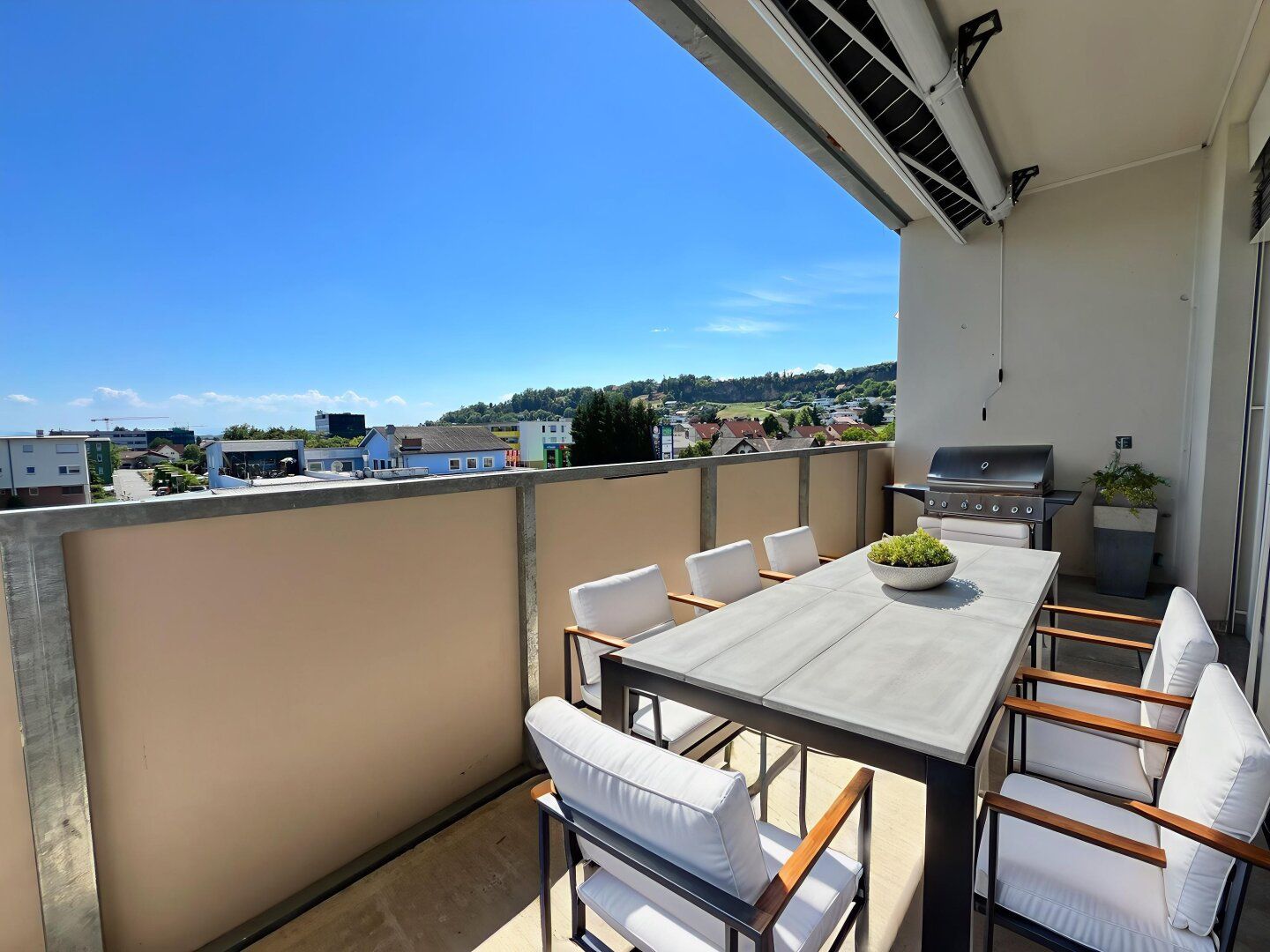 Graz-Straßgang! Helle 2-Zimmer-Wohnung mit Klima, Lift & Sonnenbalkon - Perfekt für Singles & Pärchen