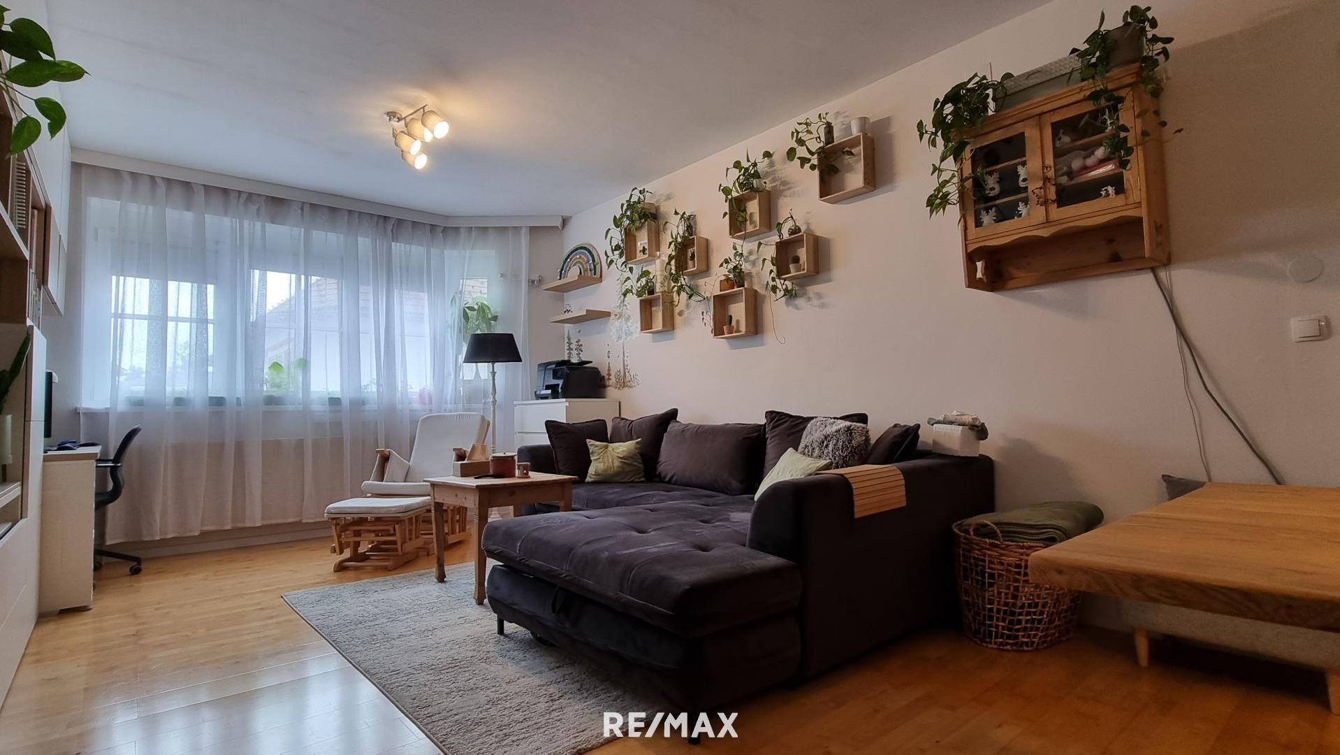 Gemütliches Zuhause mit 2 Zimmern & Tiefgaragenplatz - Nähe Mühlbach