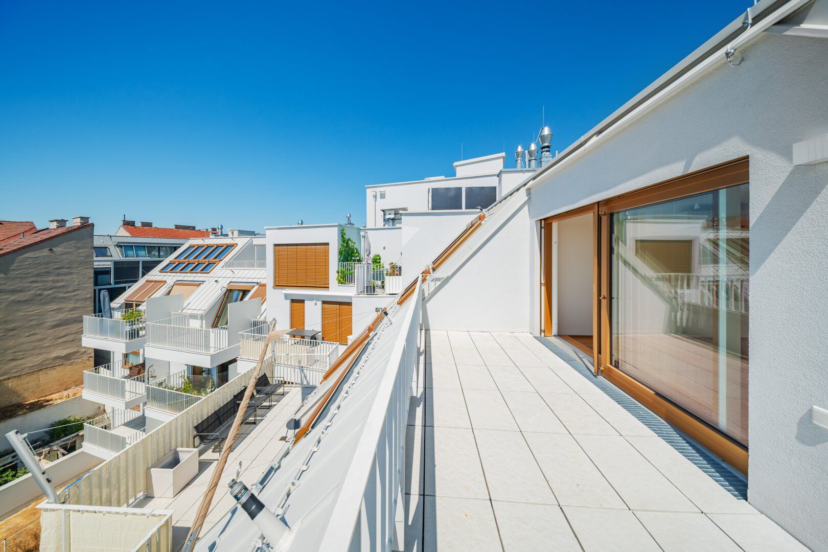 THE TEMPTATION - Dachgeschoss-Maisonette mit 2 Terrassen + Balkon | 23 m² Freifläche, 3 Zimmer - Ansicht 4