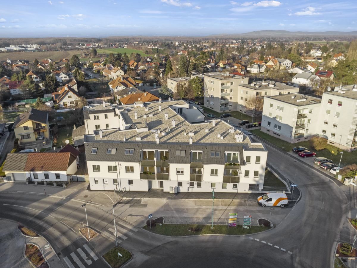 ++ ERSTBEZUG und NEUBAU ++ VIER Zimmer mit GARTEN