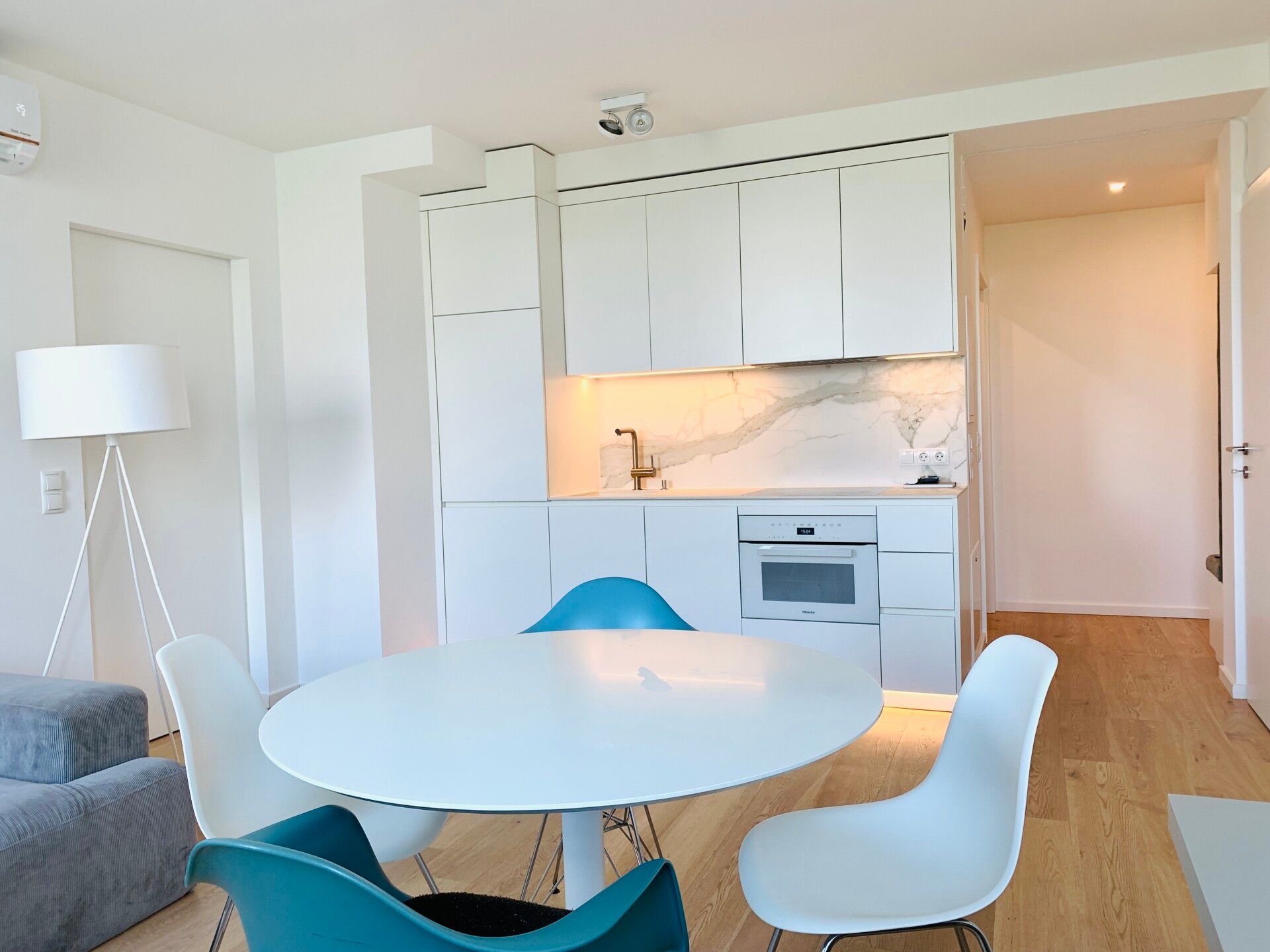 Chic & cosy- Dachgeschoßwohnung beim AKH
