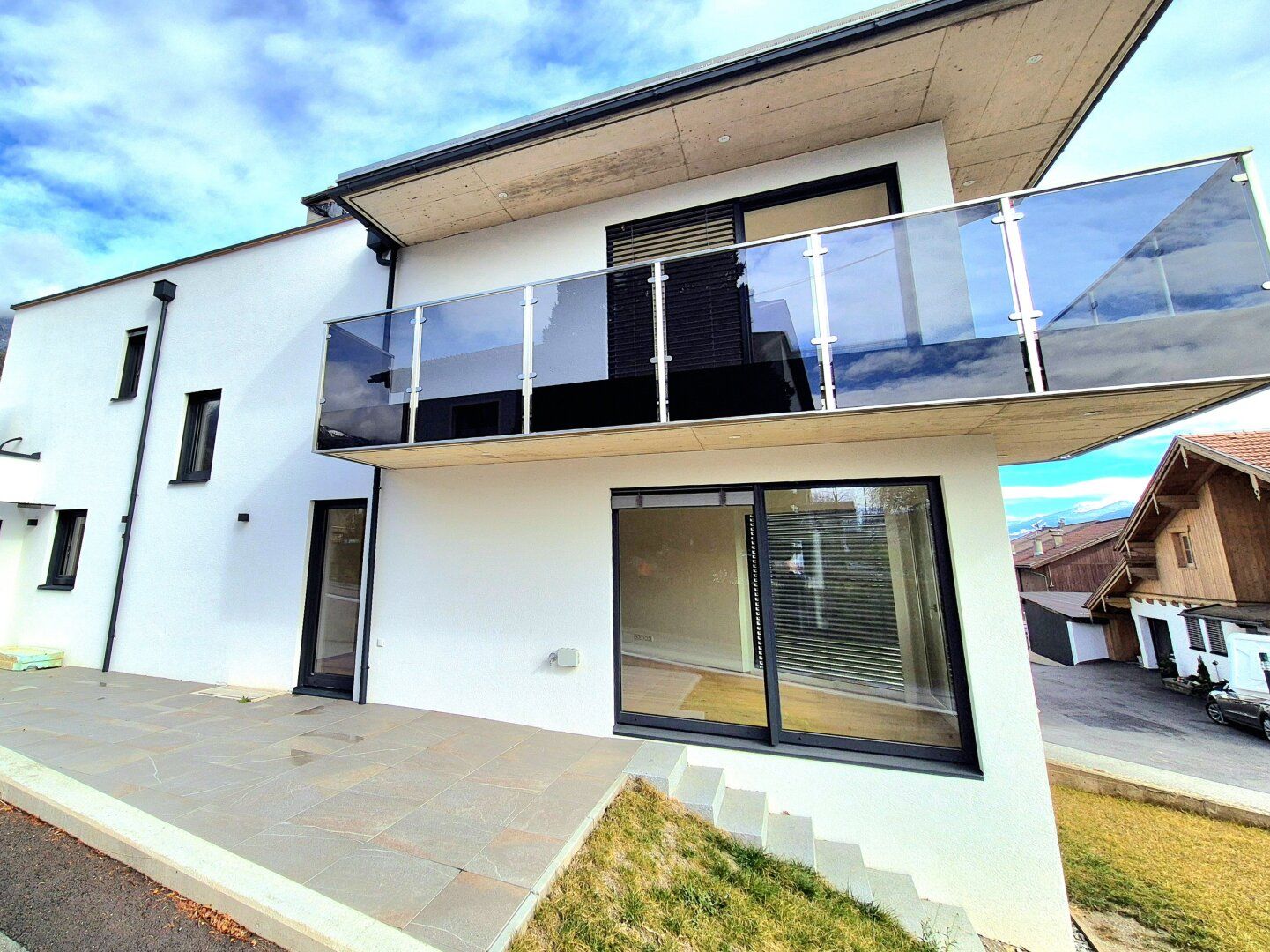 Extravagante Architektenvilla am Stadrand von Innsbruck-Neubau-Erstbezug !