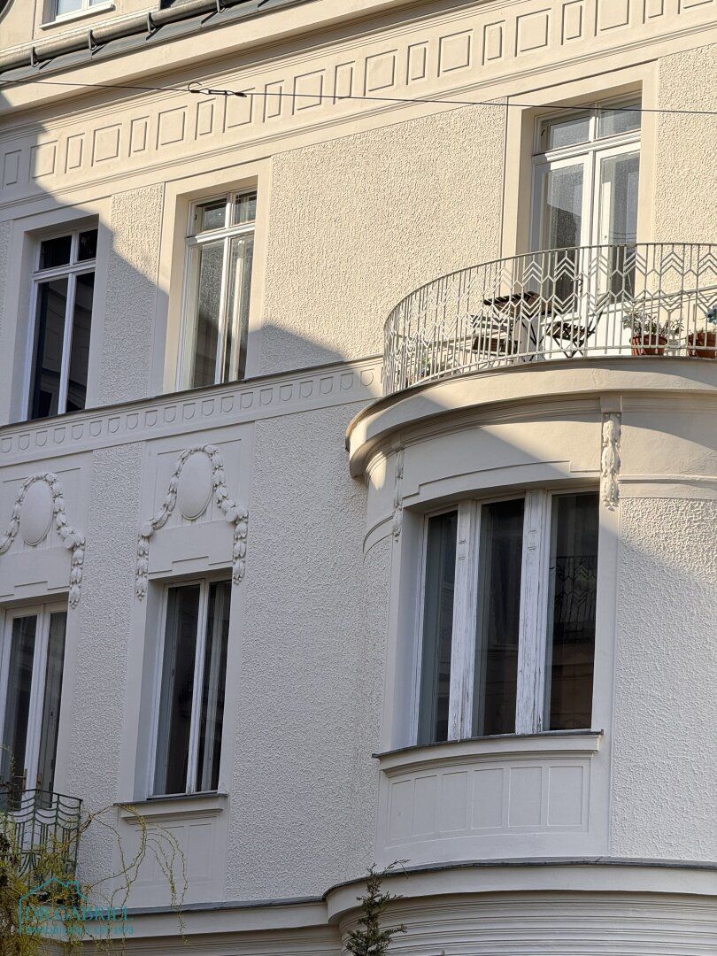 GROSSZÜGIGE ALTBAUWOHNUNG IN WUNDERSCHÖNEM HAUS NAHE DER DÖBLINGER HAUPTSTRASSE