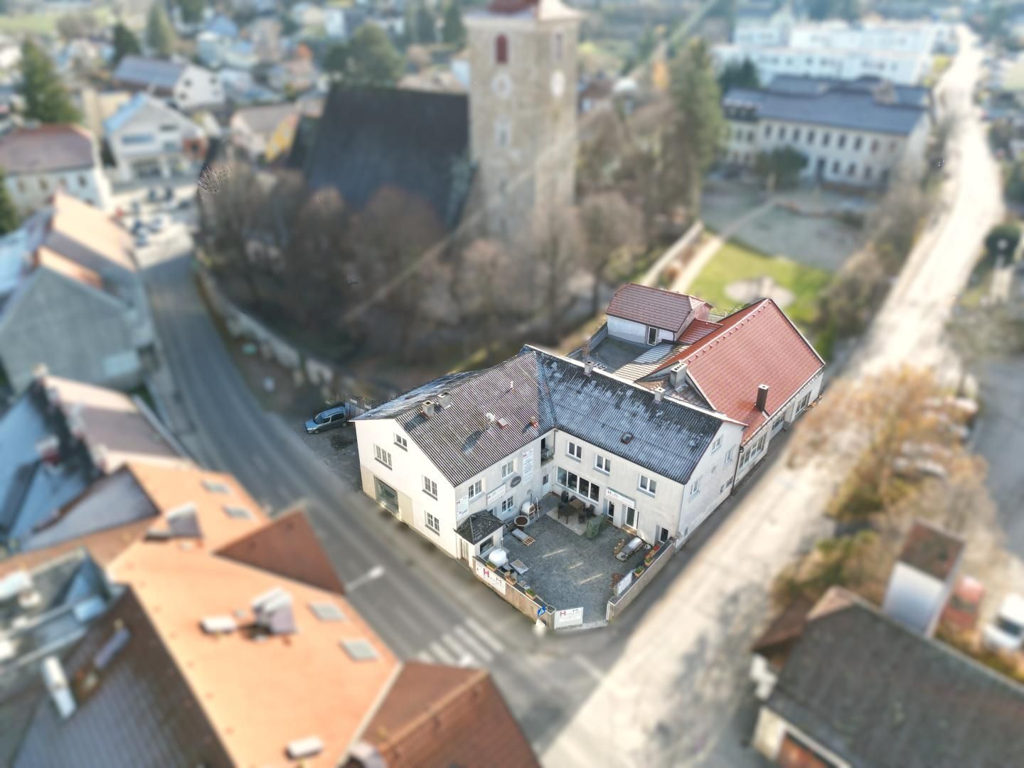 WOHN- UND GESCHÄFTSHAUS DIREKT IM ZENTRUM IN BESTER FREQUENZLAGE - Ansicht 3