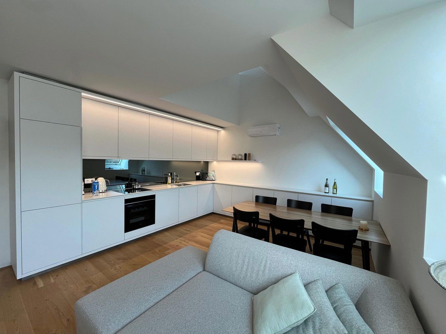 PRIVATVERKAUF - PANORAMA-DACHMAISONETTE: