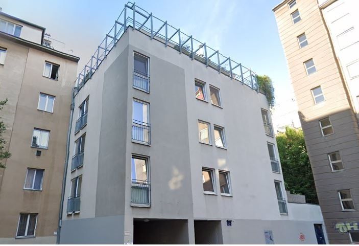 Herrliche 1-Zimmer Wohnung mit Balkon - Nähe Rathaus