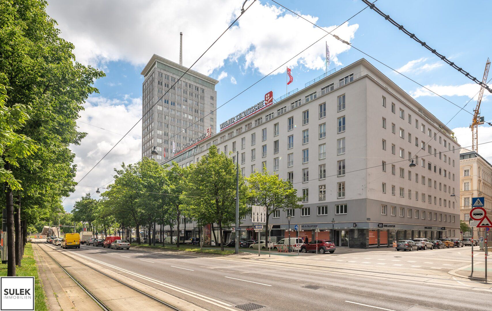 Schottenring (U2/U4): 4 Zimmer-Wohnung beziehbar ab Oktober - Miete inkl. Heizkosten! WG-geeignet!