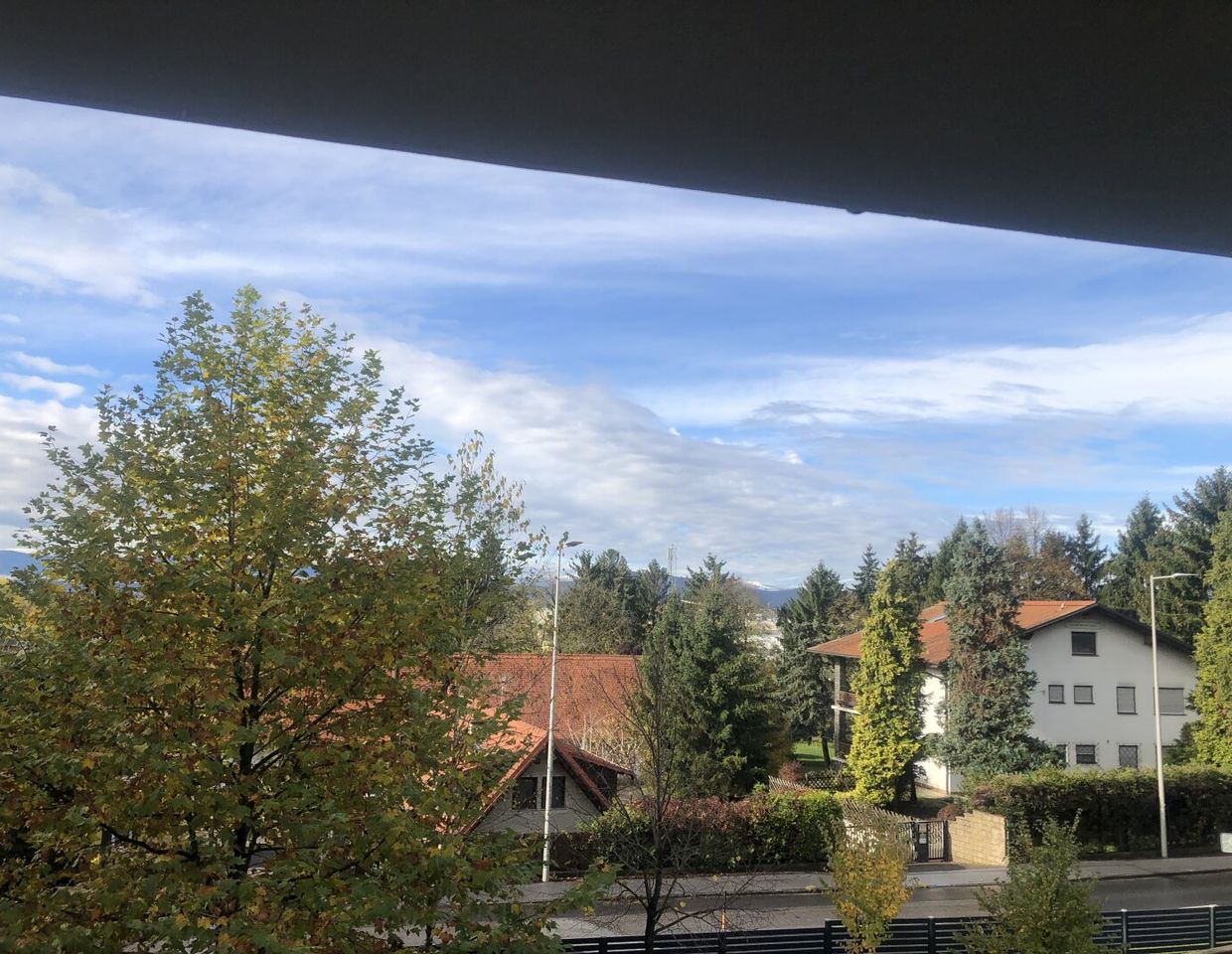 Sonnige Eckwohnung mit exklusiver Ausstattung und Panoramablick | Stadt-Land-Lebensqualität