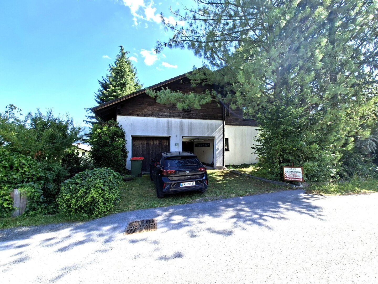 Teilweise fertiggestelltes geräumiges Wohnhaus am Ortsrand