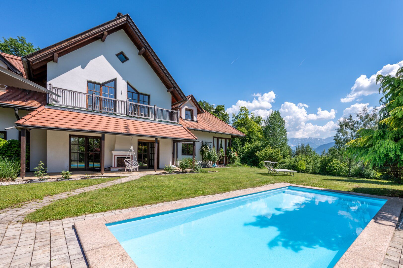 10 Min. von Klagenfurt | Traumhafte Landhausvilla in Stadtnähe