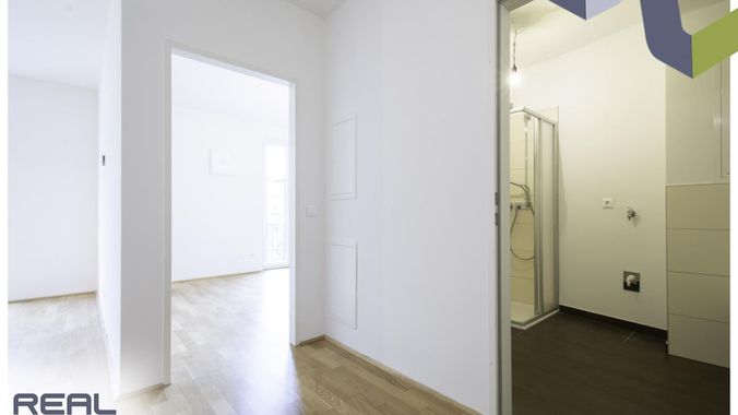 Tür zu Schlafzimmer und Badezimmer