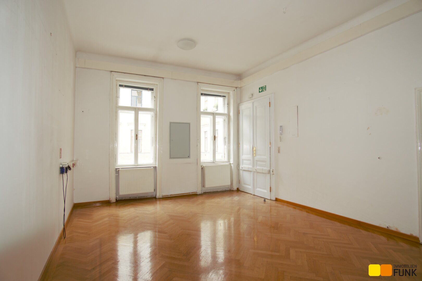 Geräumiges Altbau-Büro in innerstädtischer Bestlage - Mehr