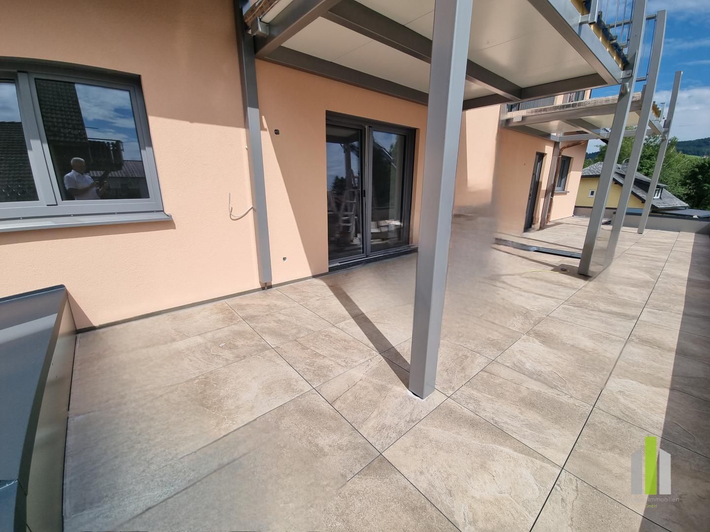 Wohnen am See - Erstbezug! Moderne 2-Zi.-Wohnung mit großer Terrasse