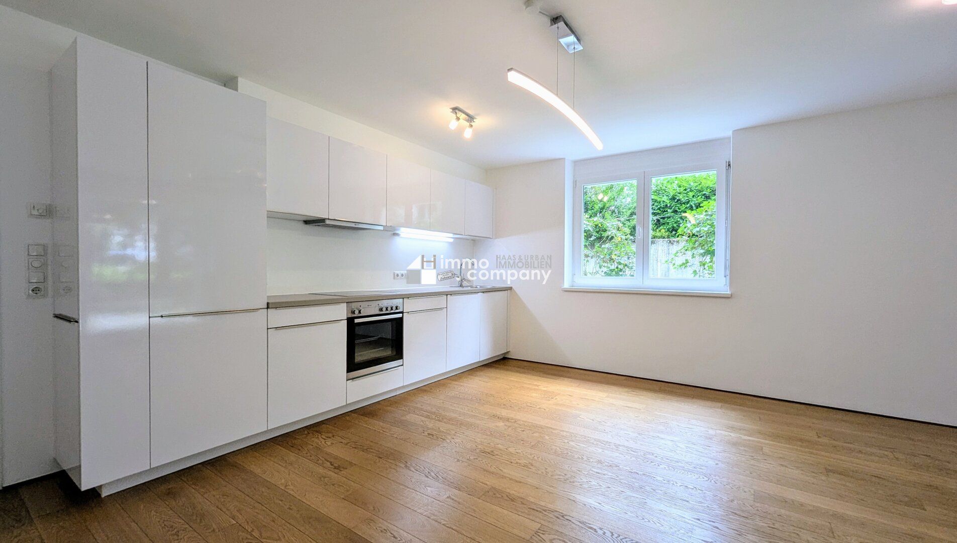 Moderne 3-Zimmer-EG-Wohnung mit Terrasse in zentraler Lage - inkl. TG-Stellplatz & Küche!