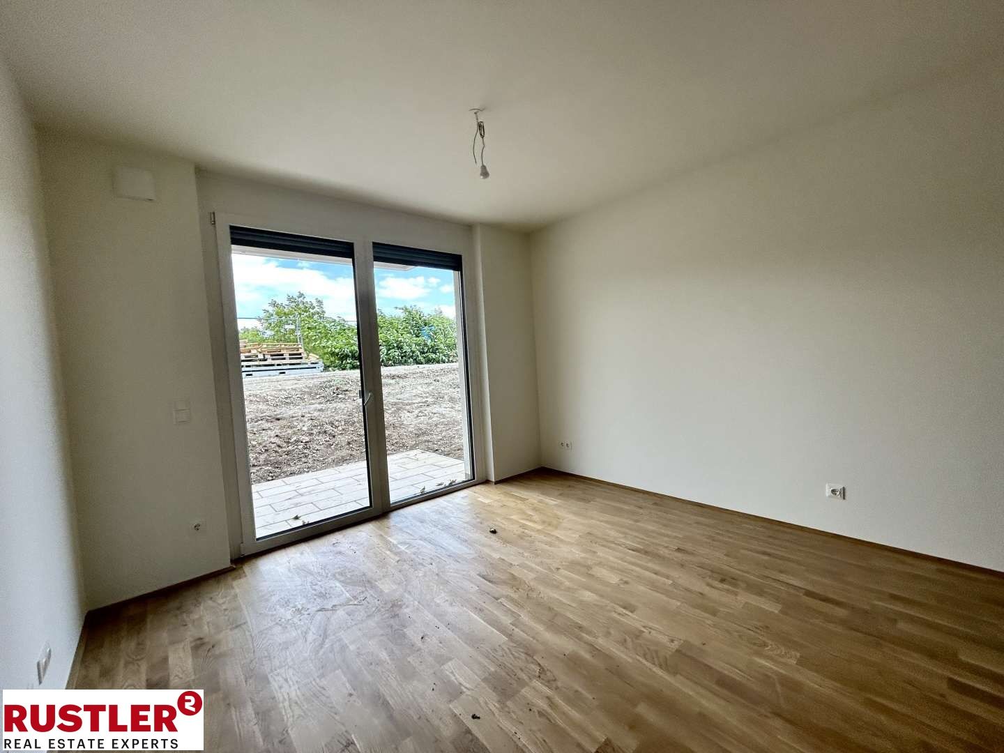 Ihr Gartenparadies wartet - Traumwohnung mit 181 m² Grünfläche
