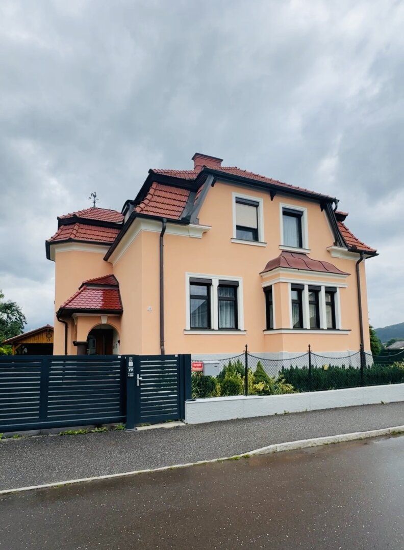 Knittelfeld: charmantes, vielseitiges Wohnhaus 178 m2 Wohnfläche in ruhiger Lage mit großem Garten!