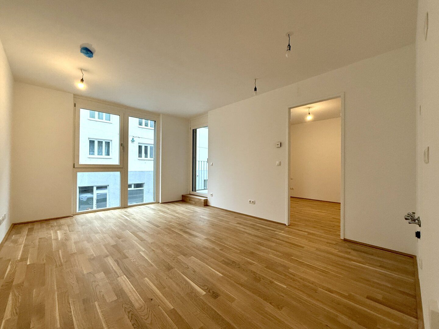 NEUBAU-Wohnung mit toller LOGGIA! ERSTBEZUG Pärchen-Hit mit optimaler Anbindung