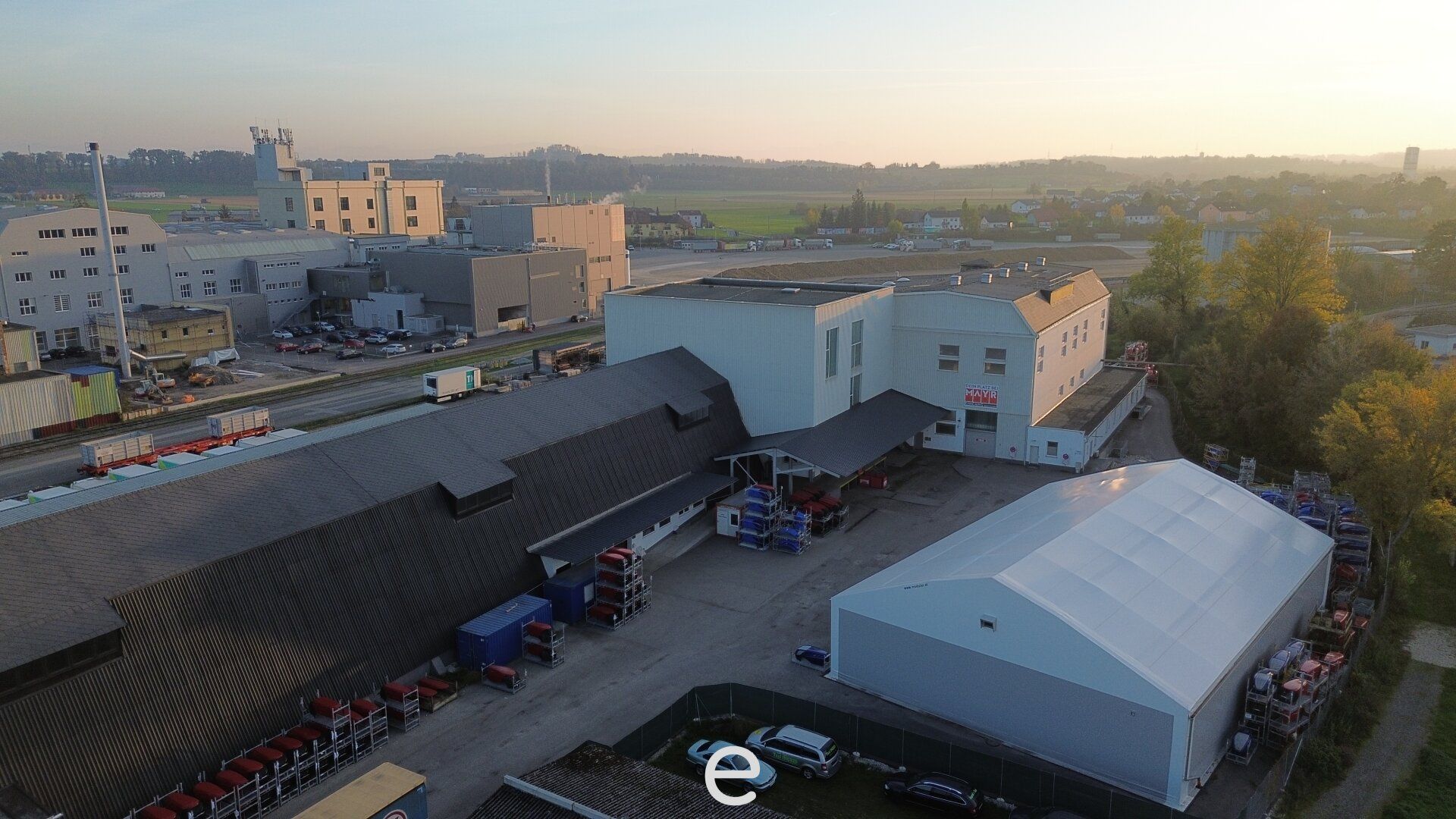 Kleinteilige Lagerhalle in Enns zu vermieten! - Ansicht 4