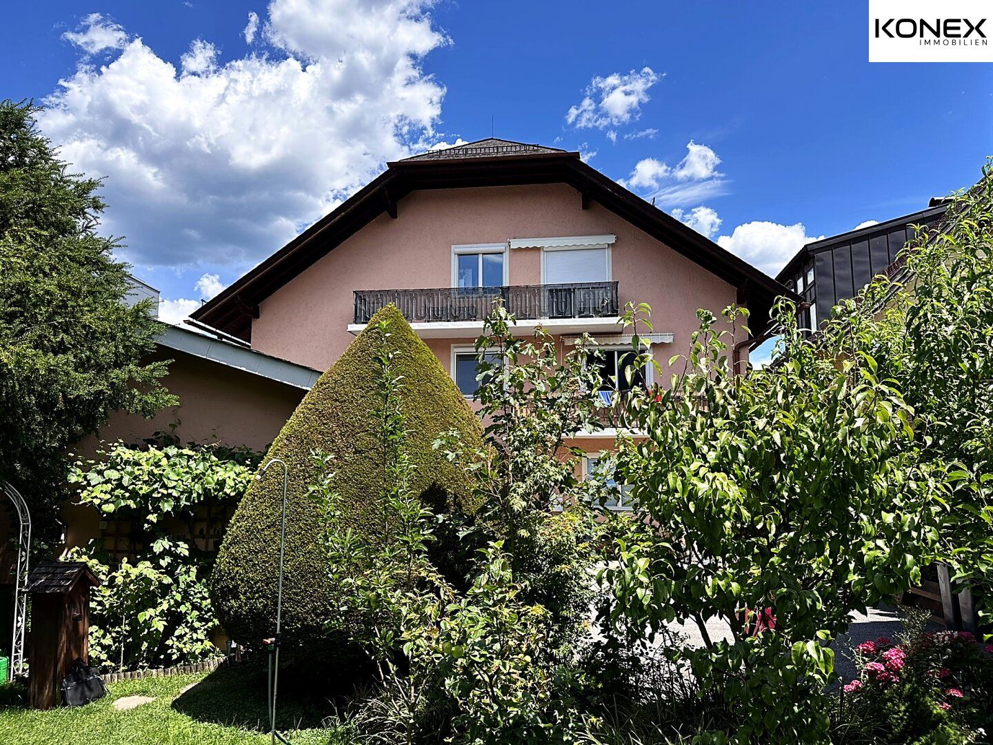 Wohnhaus mit 3 separaten Wohneinheiten - 126 / 119 / 99 m² - Ansicht 5