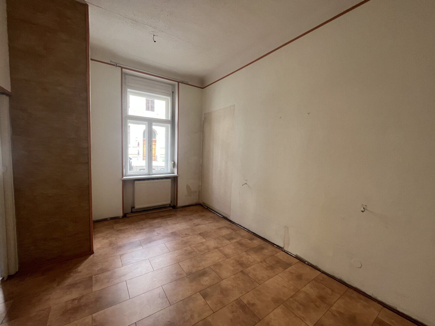 Direkt bei der TU Graz - Sanierungsbedürftige 3-Zimmer-Wohnung in bester Innenstadtlage - WG-geeignet und mit rd. 81 m² großen Eigengarten – pohled 4