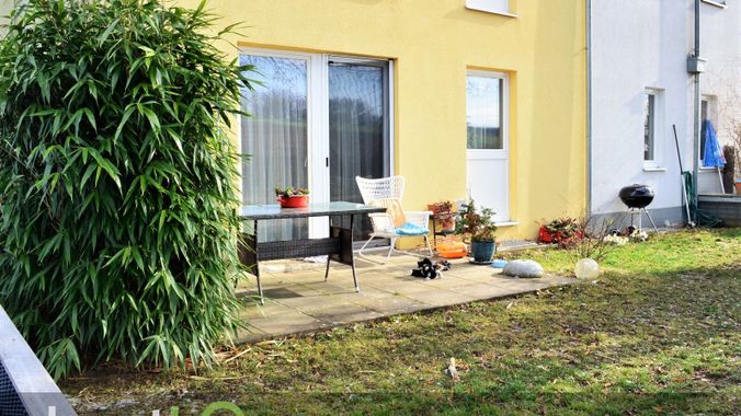 Garten mit Terrasse