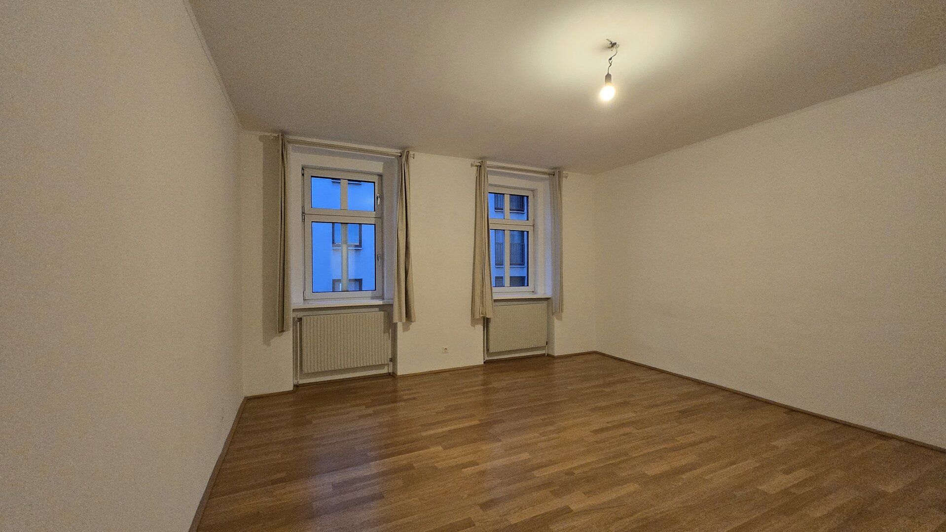 3-Zimmer-Altbauwohnung mit sehr gutem Raumkonzept - Gepflegter Zustand - WG-Eignung - !!!KEIN LIFT!!!