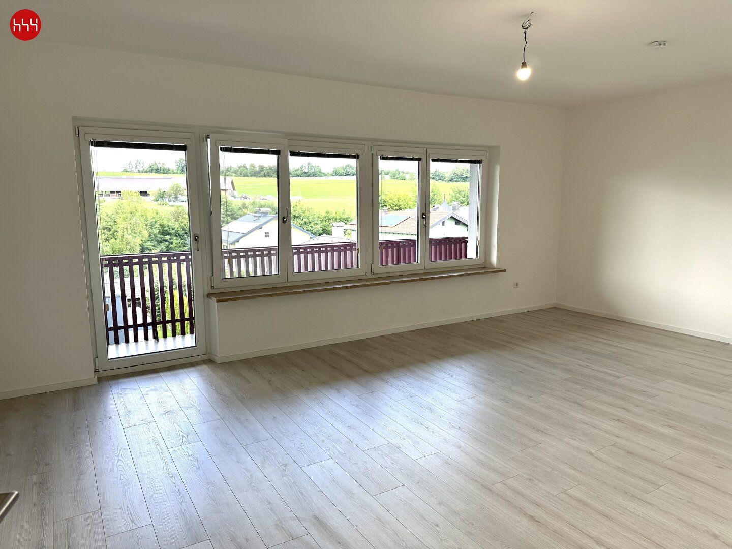 Frisch sanierte 3-Zimmer Wohnung mit Balkon in Salzburg-Hallwang
