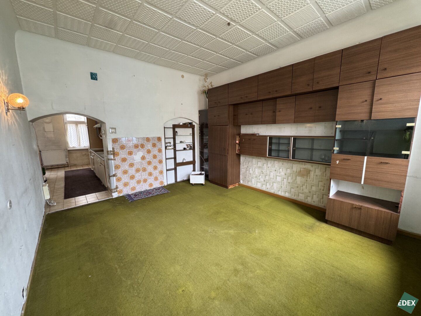 Sanierungsbedürftige 3-Zimmerwohnung mit Möglichkeit zur Umgestaltung beim Erich-Auer-Park
