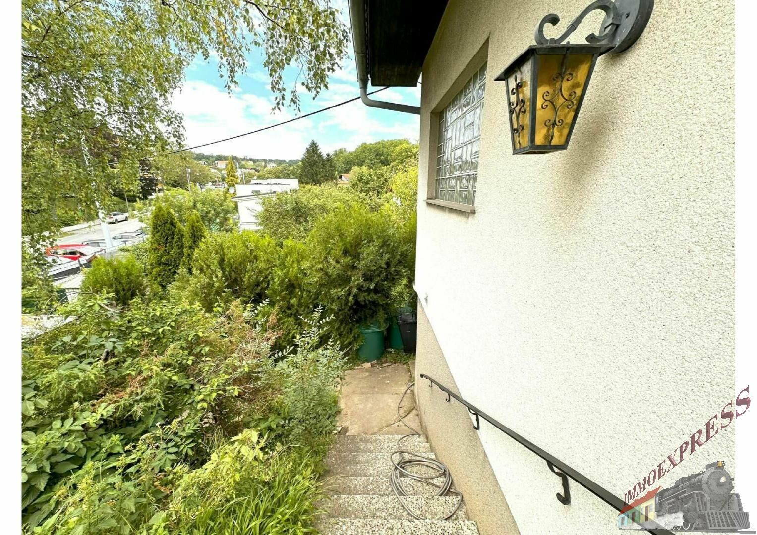 Rarität Einfamilienhaus mit idyllischem Garten in absoluter Grünruhelage!