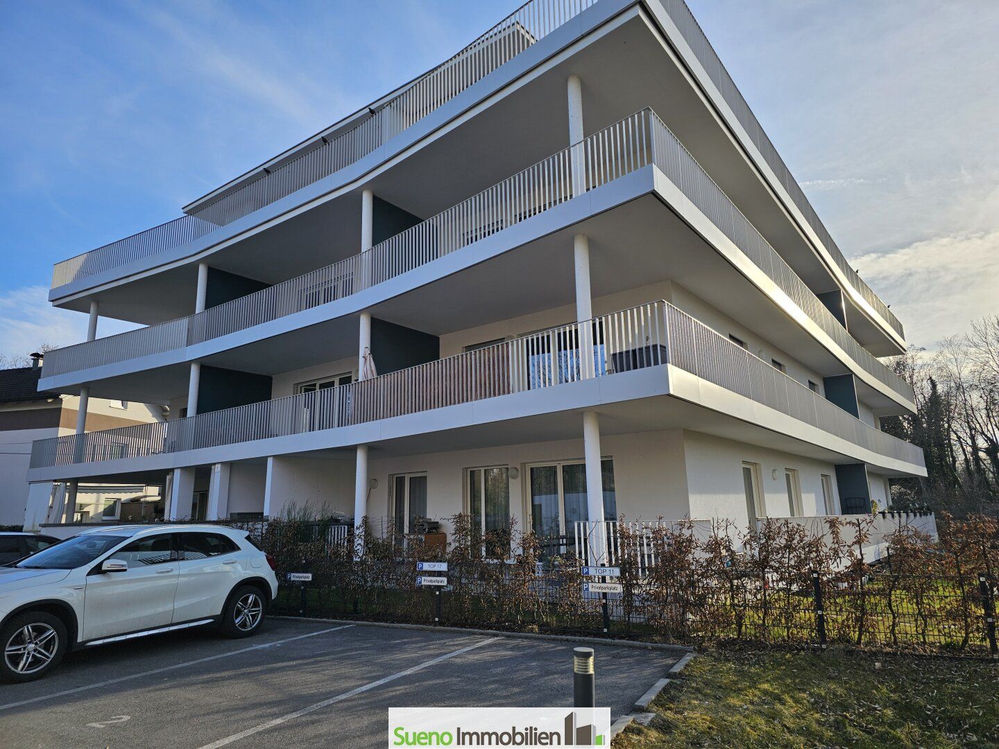 NEUBAU 2-Zi-Wohnung in TRAUMHAFTER Grünlage mit riesen Loggia und Tiefgarage