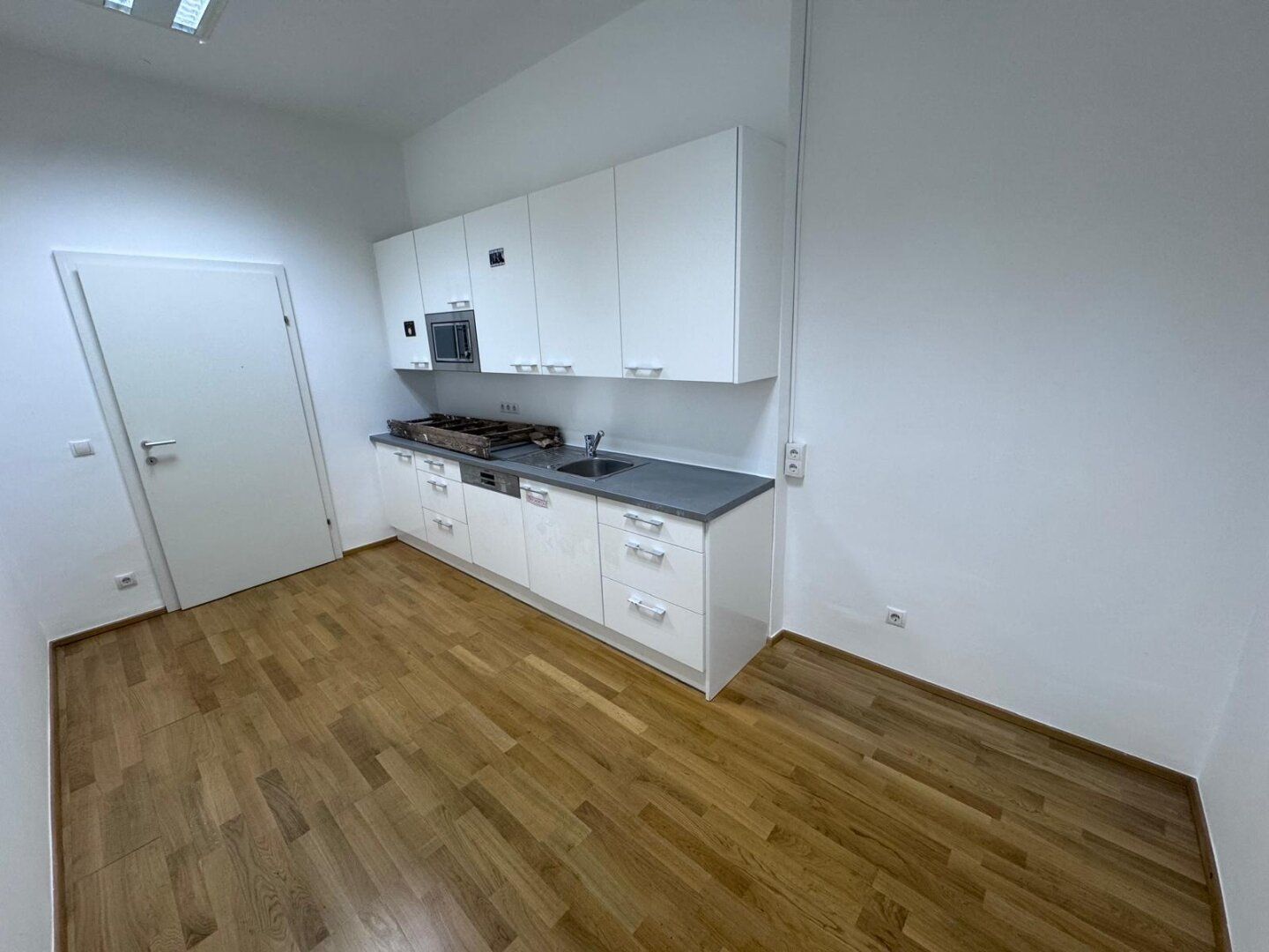 Großzügige Bürofläche auf der Währinger Straße zu mieten! - Ansicht 2