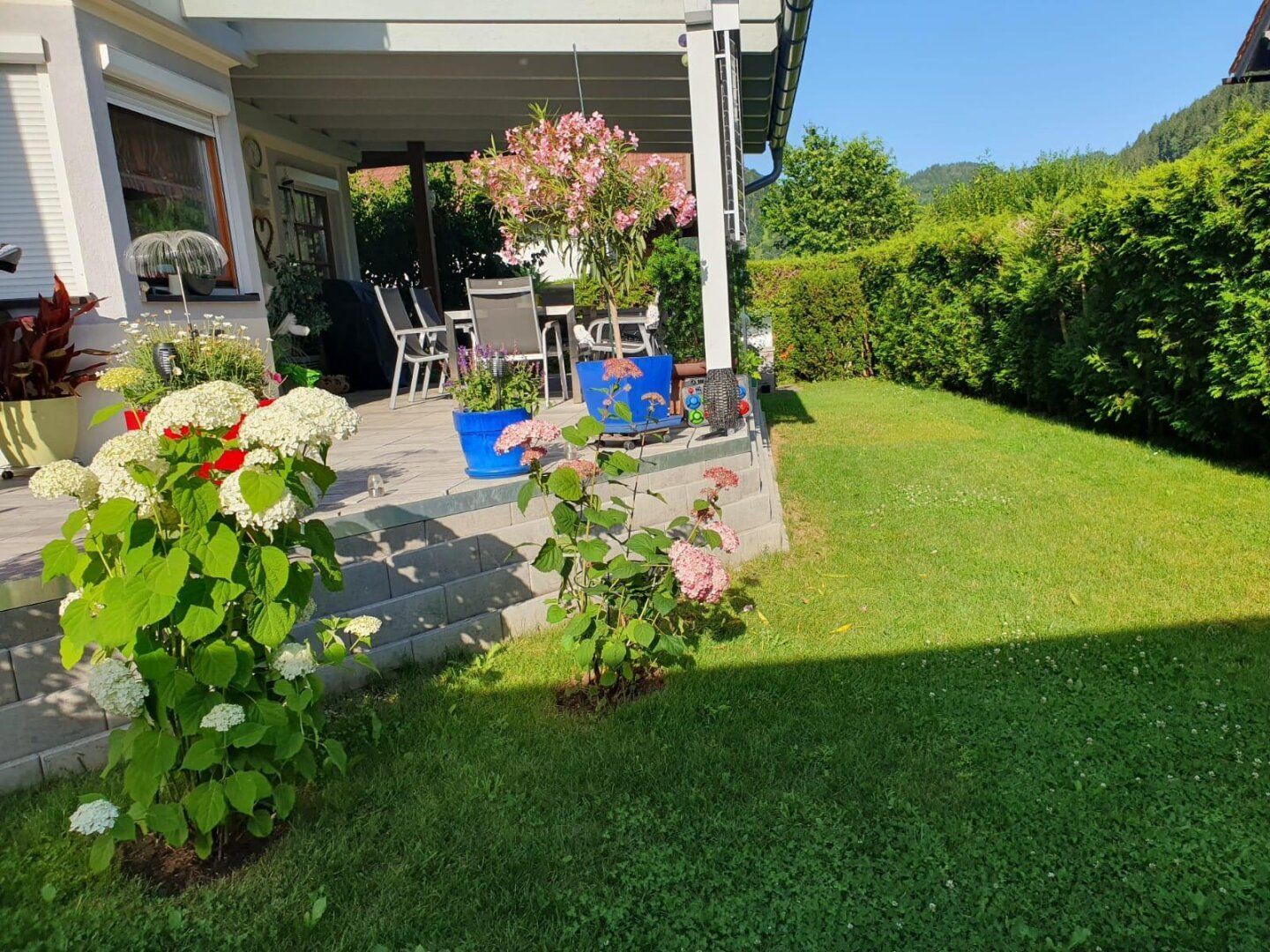 super Bungalow - Wohn Haus mit Büro & Lager und mit neuer Terrasse, 3 er Carport, Preis € 449 000.- – pohled 3