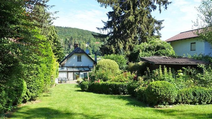 Hausansicht gartenseitig
