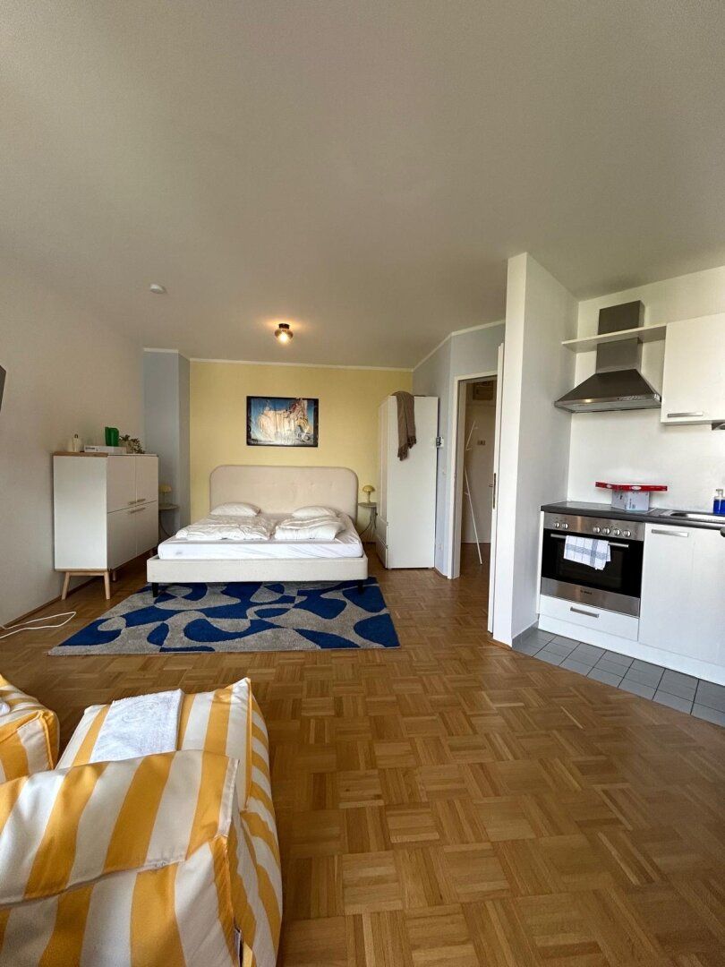 Neuwertiger Singlehit mit kleiner Loggia in 1050 Wien - jetzt mieten!