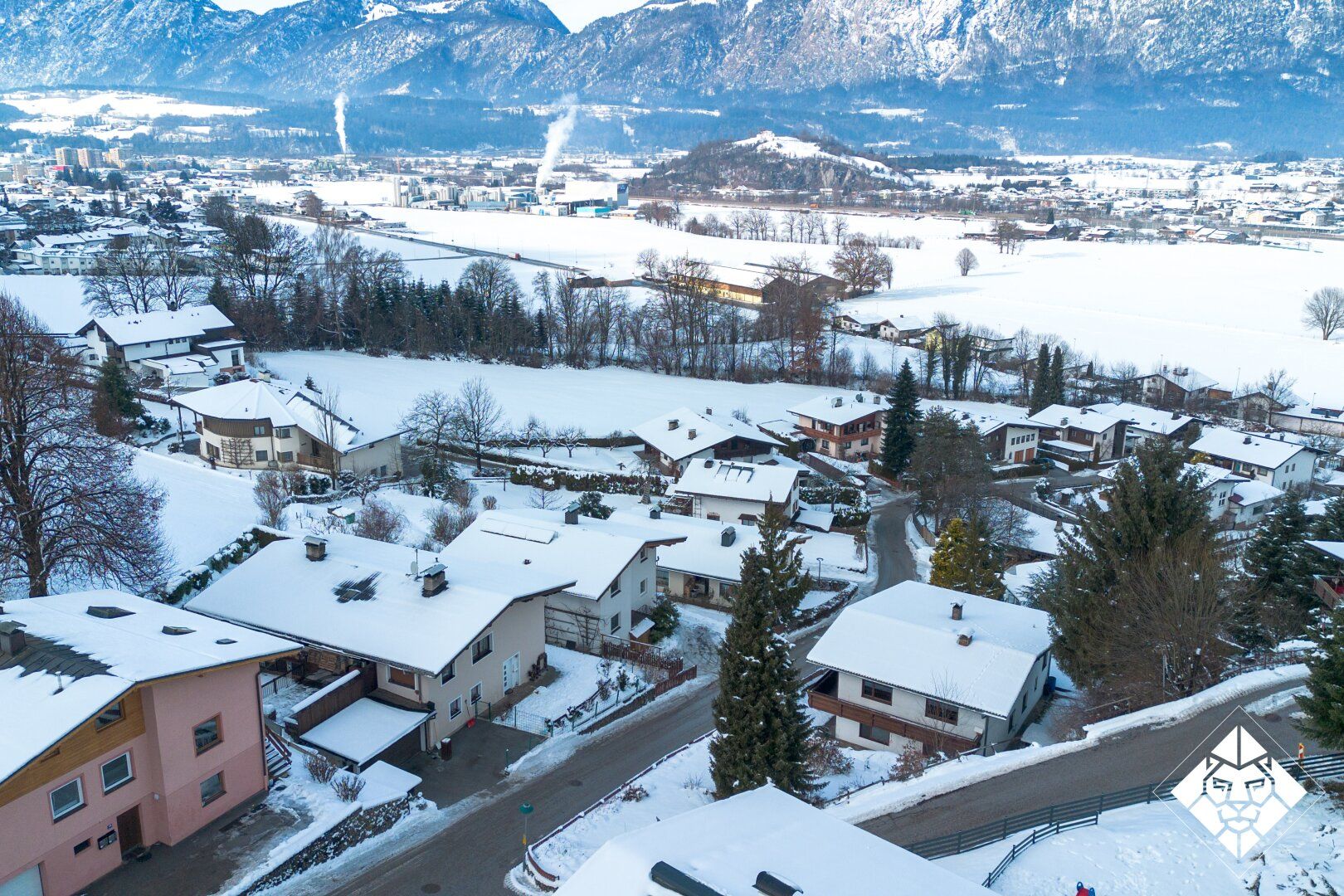 Attraktives Zweifamilienhaus mit Potenzial in begehrter Lage zu kaufen – pohled 5