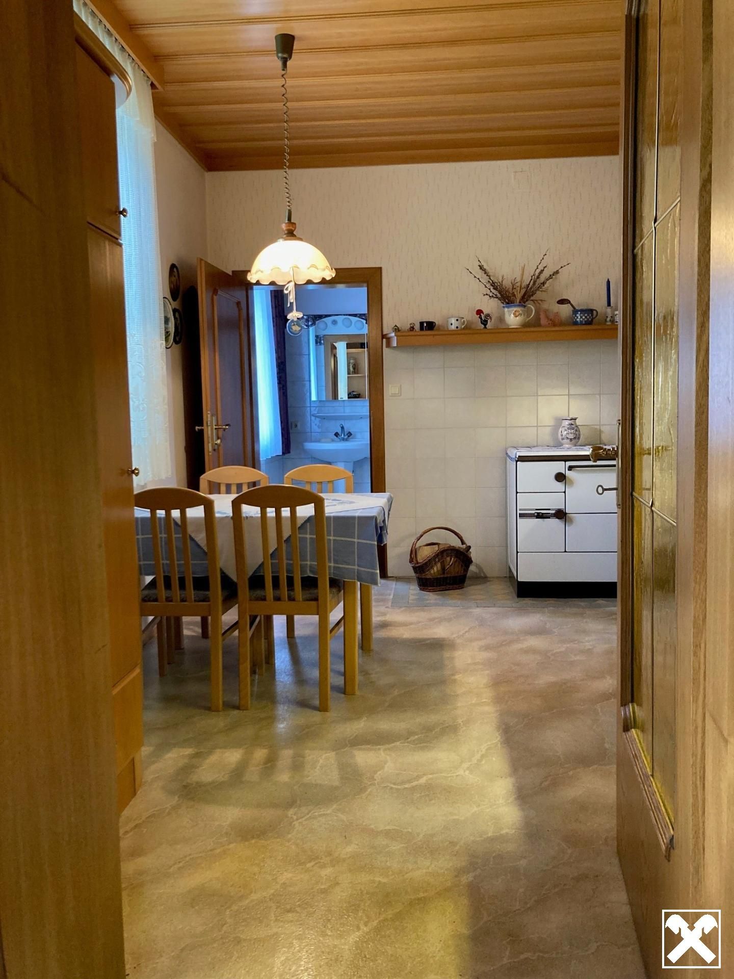 SANIERUNGSBEDÜRFTIGE JAHRHUNDERTWENDEVILLA ALS FAMILIENWOHNTRAUM IN BESTLAGE - View 6