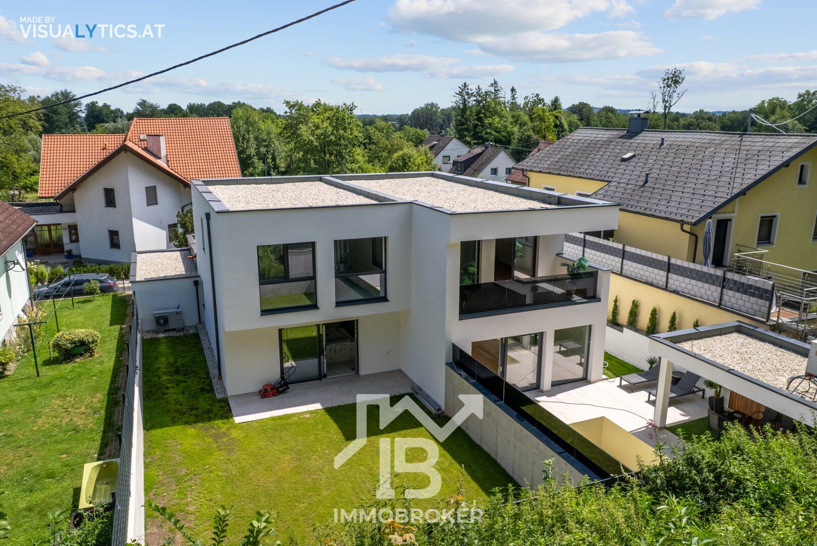 Neue Doppelhaushälfte in Enns mit großem Garten, Carport und optimaler Aufteilung!