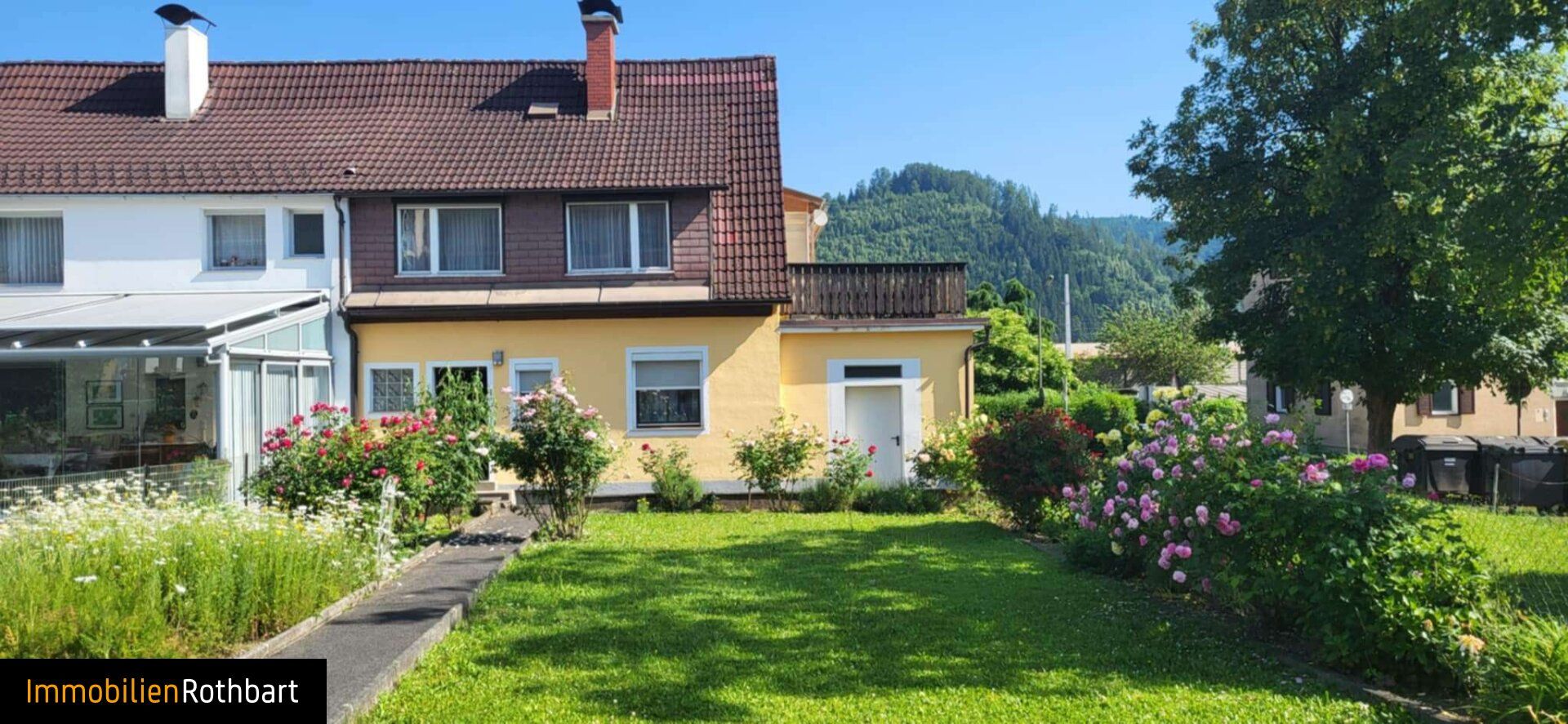 Eckreihenhaus mit Grund und kleinem Vorgarten in ruhiger Wohngegend!