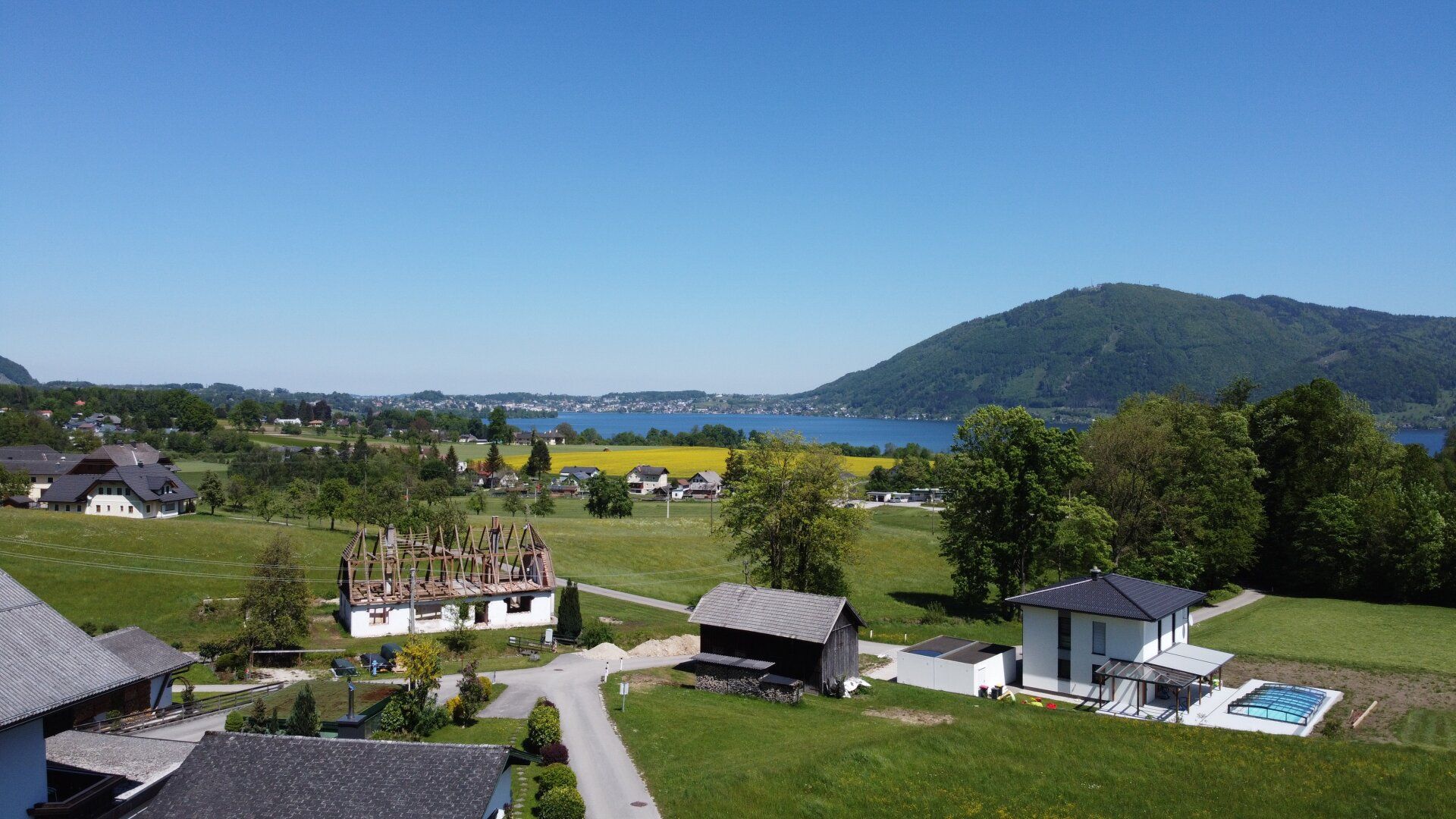 Prestige-Grundstück mit Traunsee-Panorama und Studie für eine Luxusvilla - Mehr