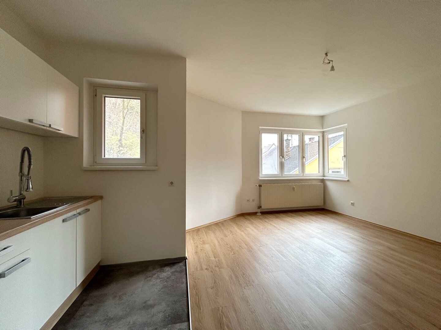 KLEINE PREISWERTE 2 ZIMMER WOHNUNG IN SARMINGSTEIN