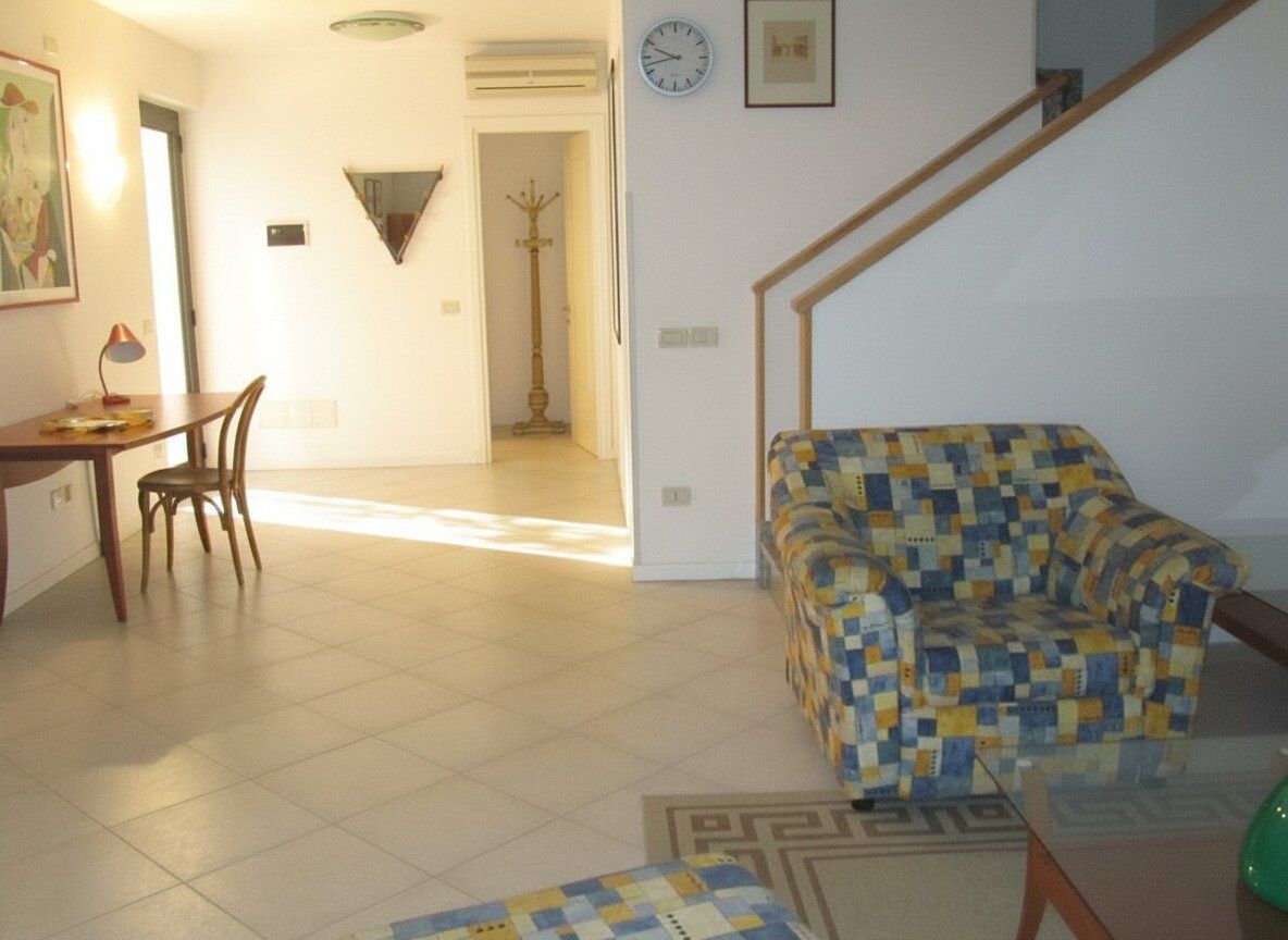 Charmantes Ferienreihenhaus in Aprilia Marittima - Pool, Terrasse - Visning 6