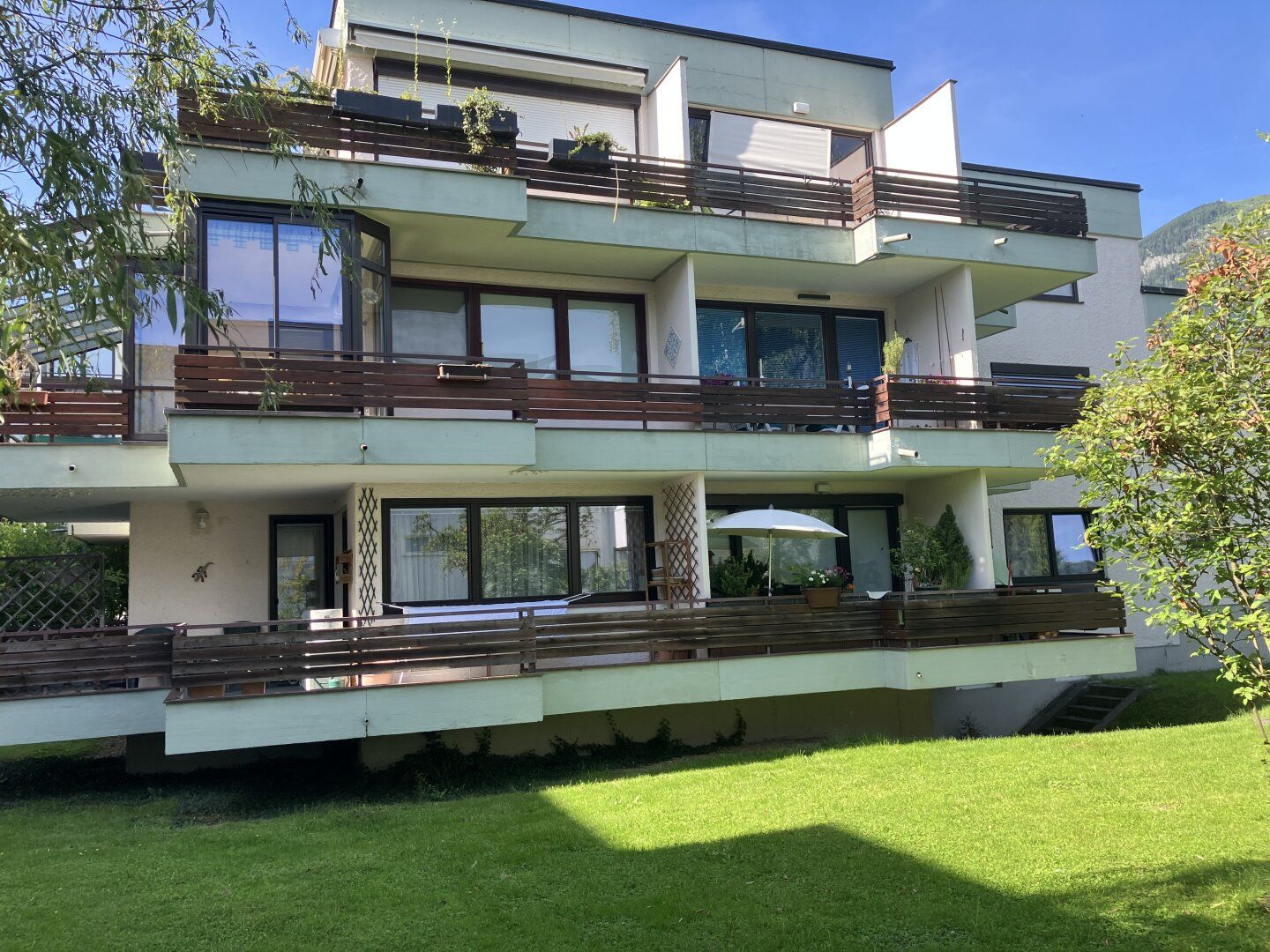 Hübsche 2-Zimmer-Wohnung mit großem Balkon und Garage in Aigen zu verkaufen