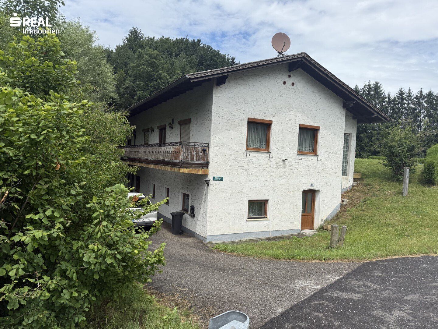 Randegg - Einfamilienhaus mit großem Grund - Alleinlage