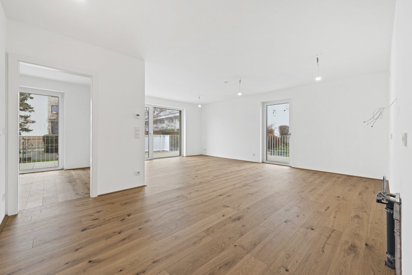 PROVISIONSFREI! Harmonisch konzipierte 4-Zimmer-Wohnung | 2 Bäder | Rundum-Terrasse | Provisionsfrei - Ansicht 2