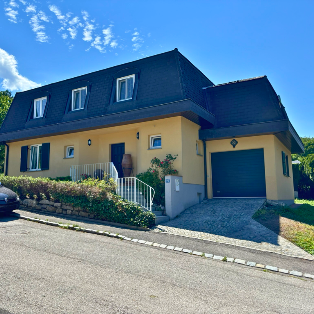 Luxusvilla nahe Golfclub Enzesfeld - traumhafte Lage, ungestörter Blick