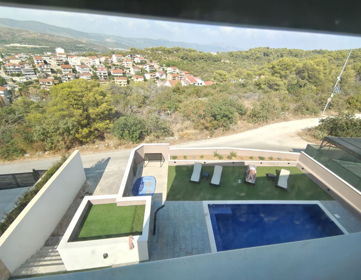 TRAUMHAFTER MEERBLICK |TROGIR | SCHÖNE 4- ZIMMERWOHNUNG | POOL